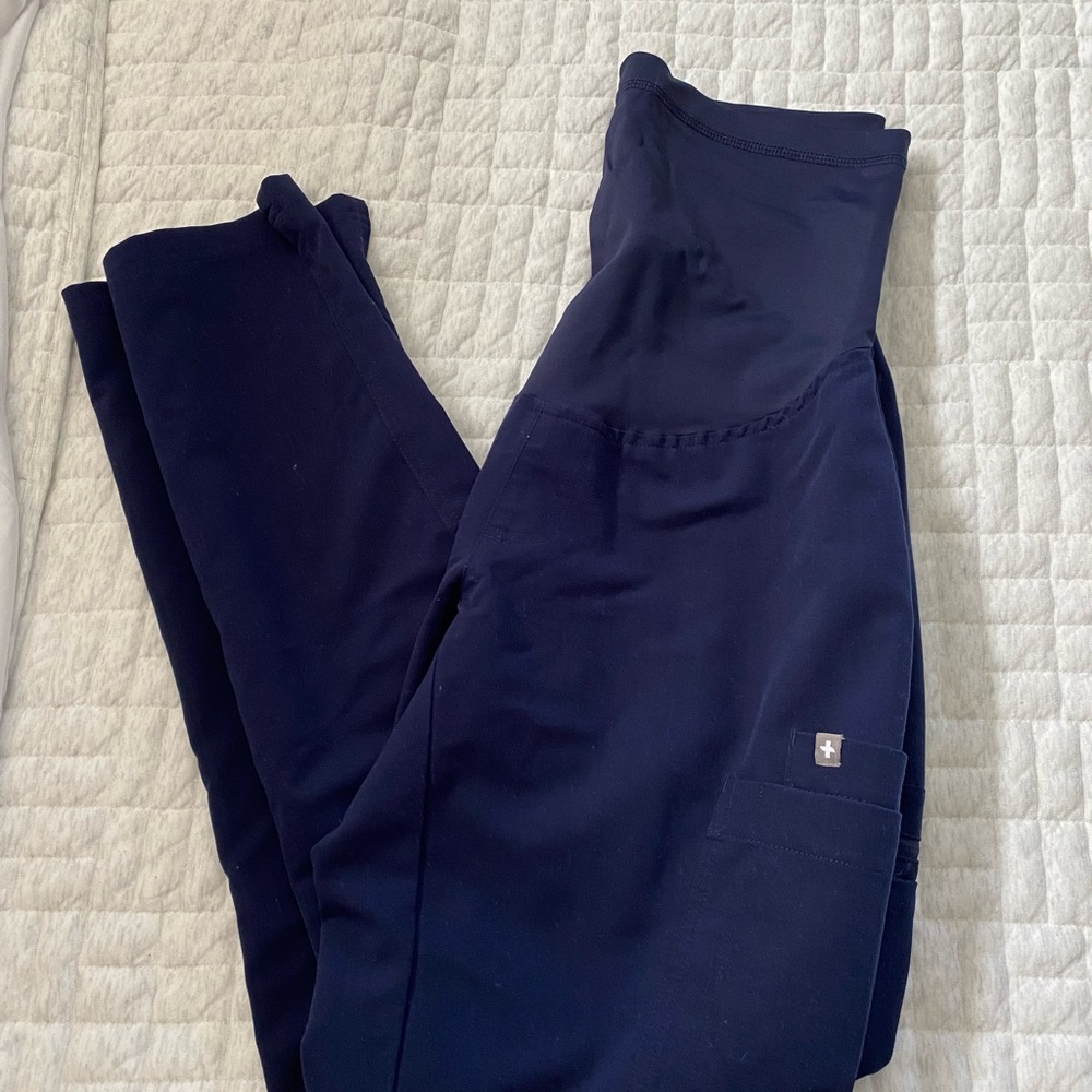 Figs yola maternity skinny pant
